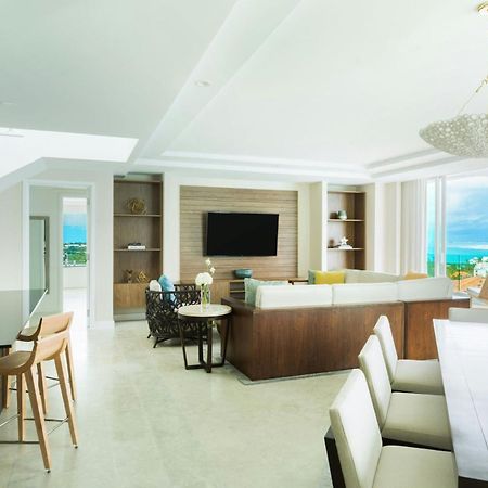 The Ritz-Carlton, Turks & Caicos Hotel Grace Bay Buitenkant foto