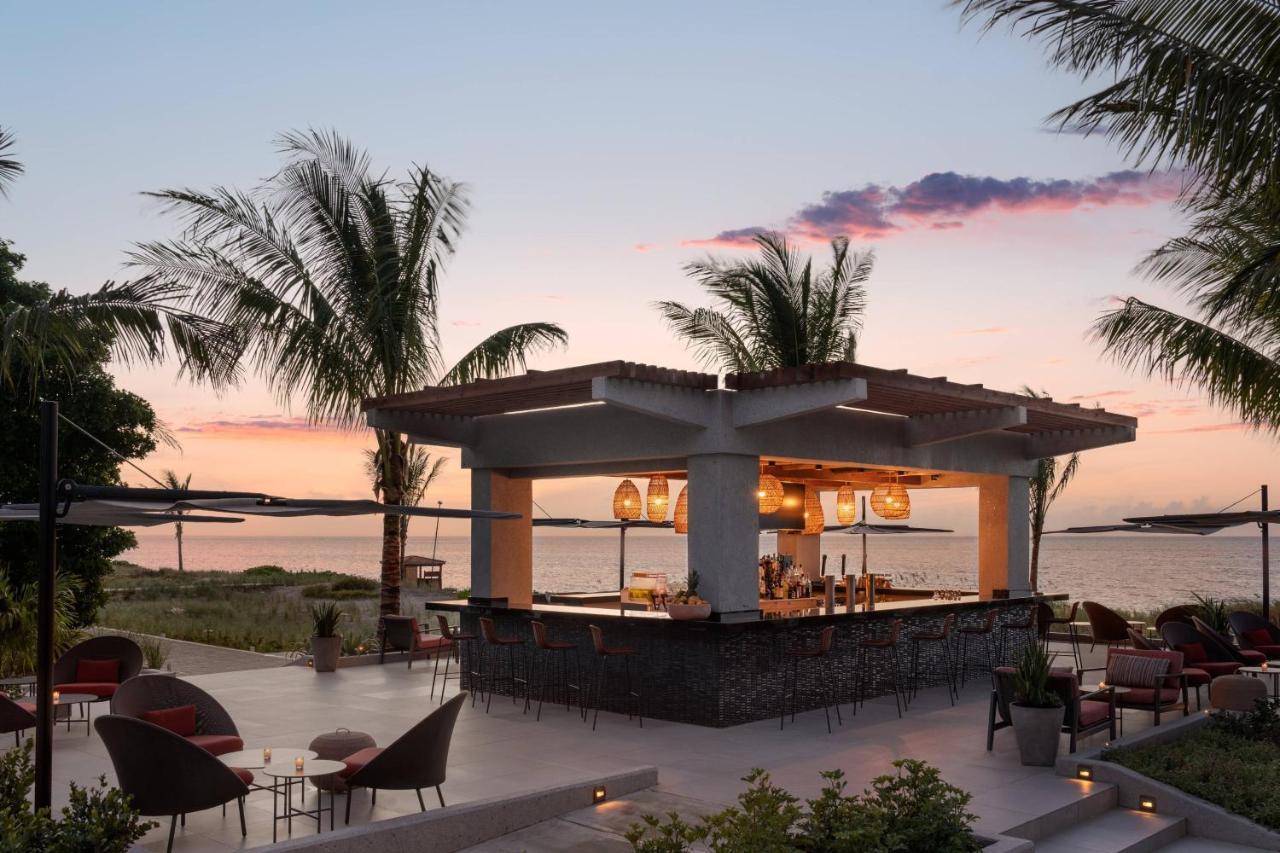 The Ritz-Carlton, Turks & Caicos Hotel Grace Bay Buitenkant foto