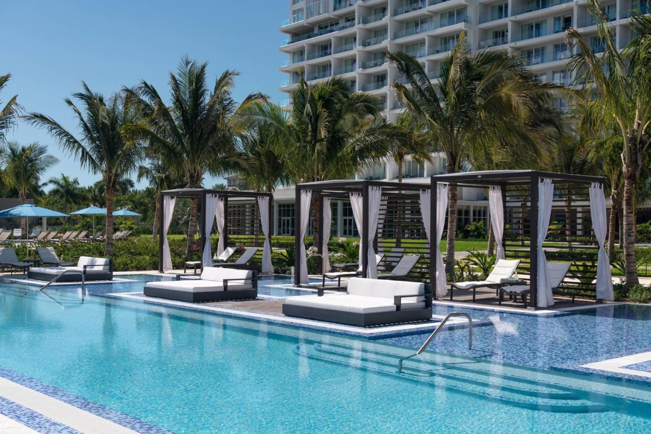 The Ritz-Carlton, Turks & Caicos Hotel Grace Bay Buitenkant foto