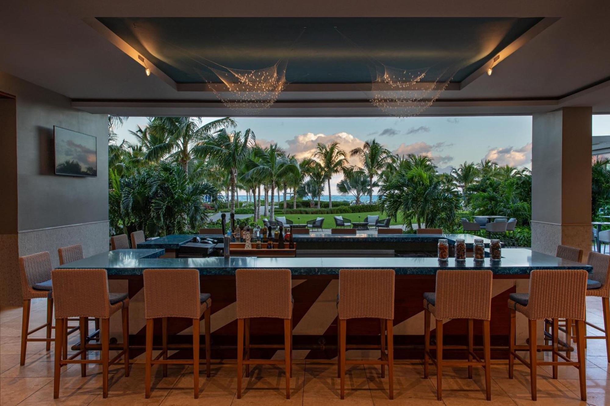 The Ritz-Carlton, Turks & Caicos Hotel Grace Bay Buitenkant foto