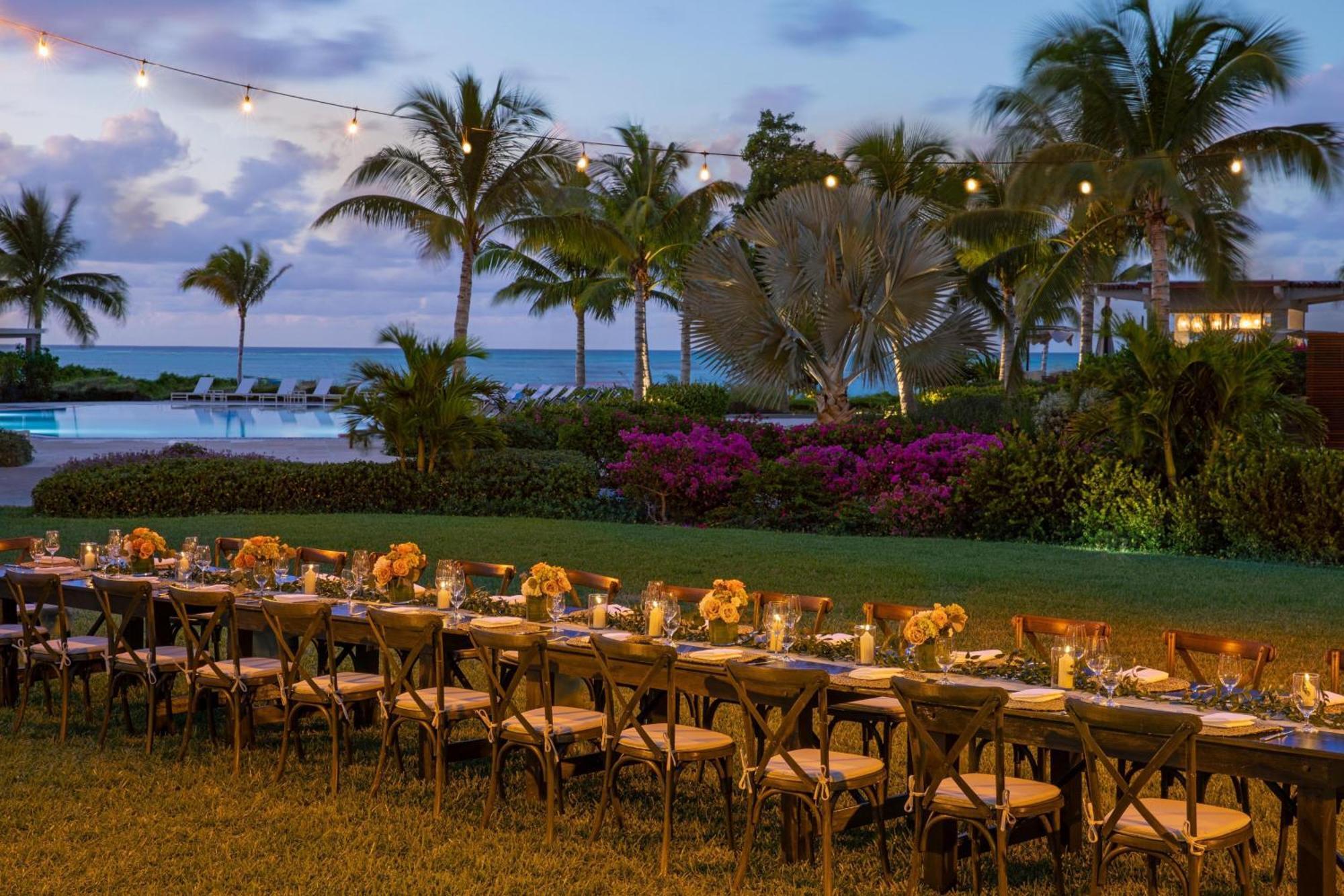 The Ritz-Carlton, Turks & Caicos Hotel Grace Bay Buitenkant foto