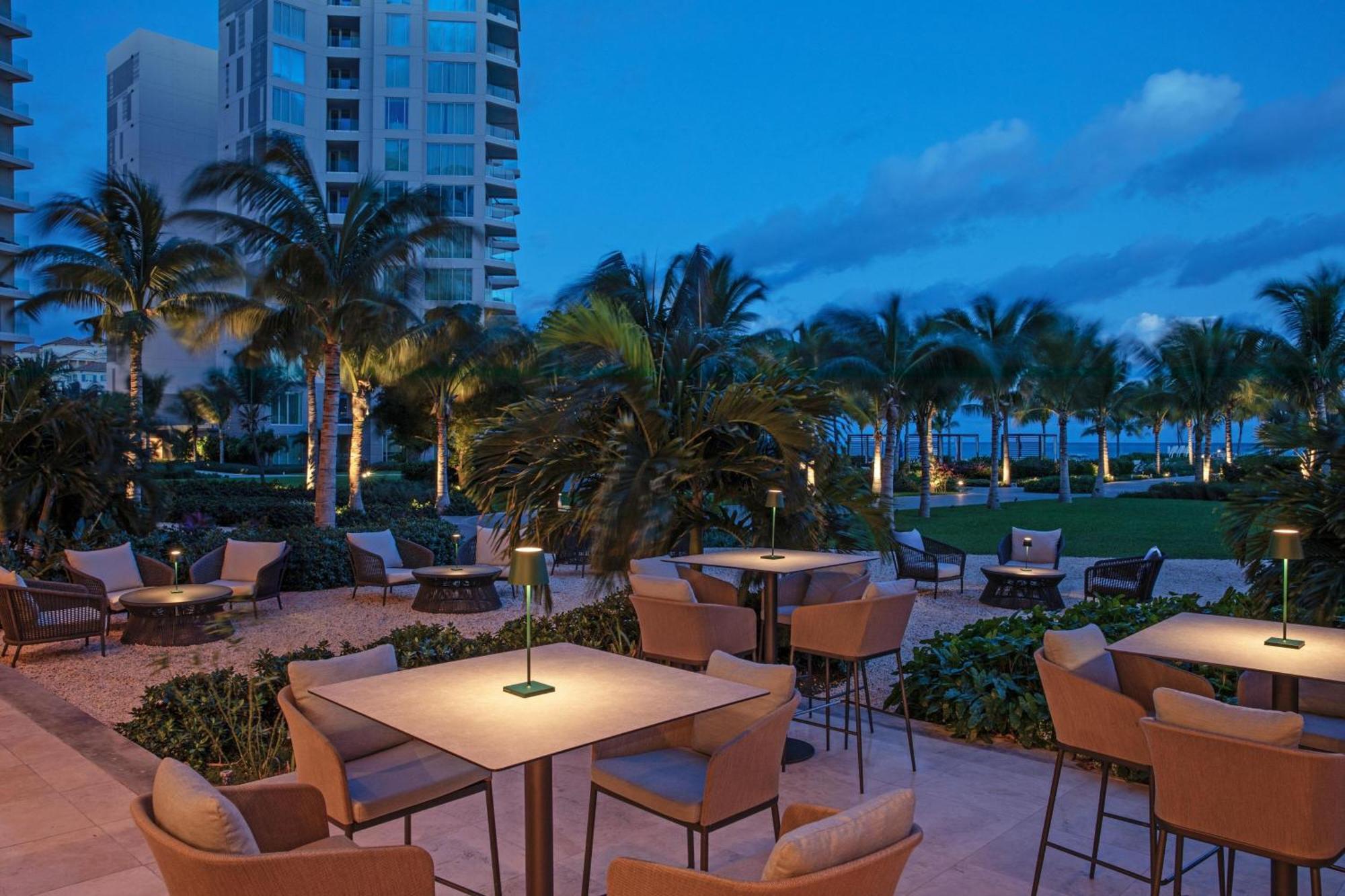 The Ritz-Carlton, Turks & Caicos Hotel Grace Bay Buitenkant foto