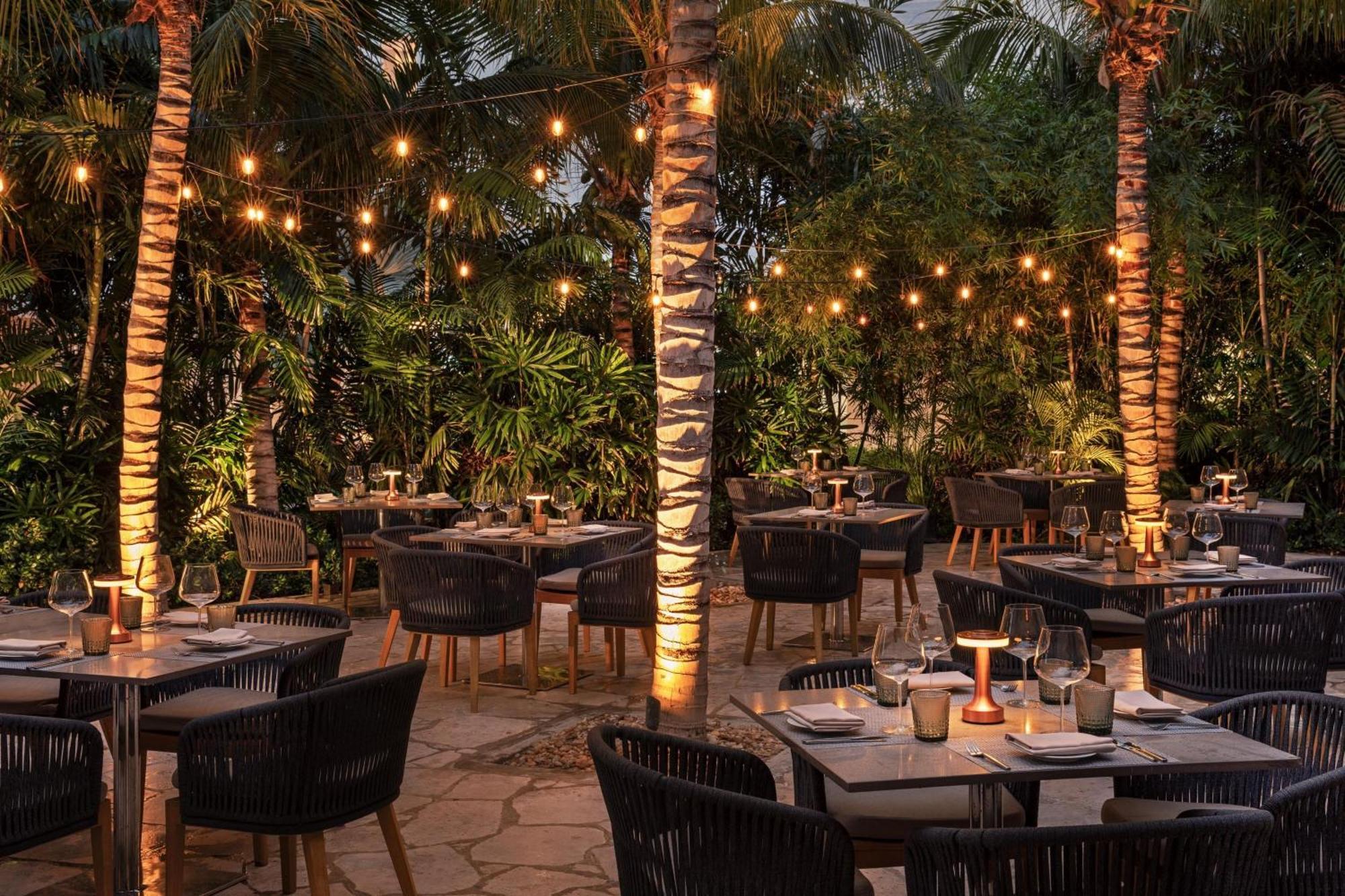 The Ritz-Carlton, Turks & Caicos Hotel Grace Bay Buitenkant foto